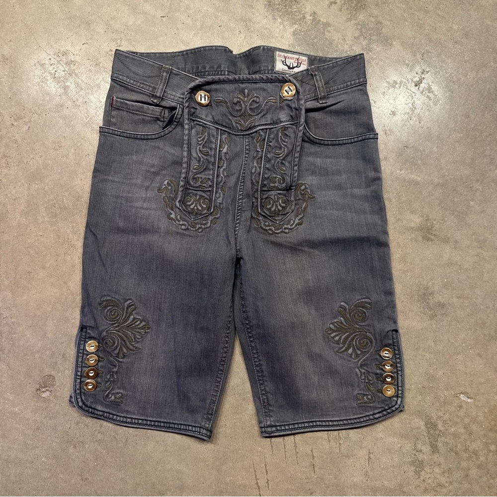 Embroidered  Stockerport Gray Denim Shorts with Button Accents